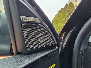 DS Automobiles DS7 Crossback Performance E-TENSE