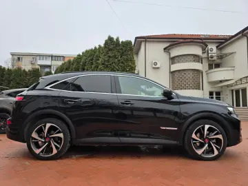 DS Automobiles DS7 Crossback Performance E-TENSE