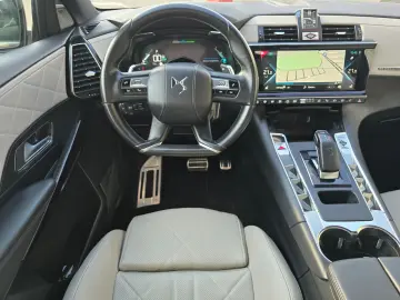 DS Automobiles DS7 Crossback Performance E-TENSE