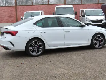 SKODA Octavia RS HeadUp Standheizg 4xSitzheizg CarPlay