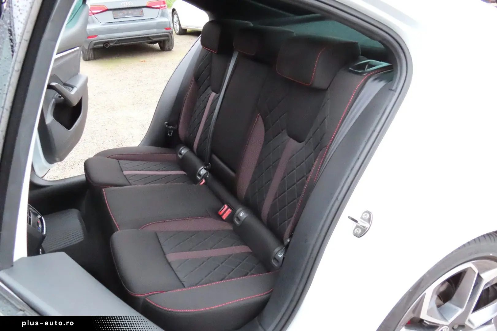 SKODA Octavia RS HeadUp Standheizg 4xSitzheizg CarPlay