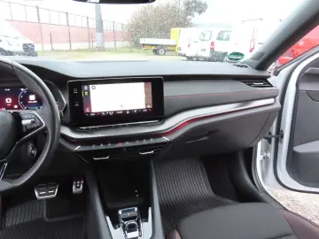 SKODA Octavia RS HeadUp Standheizg 4xSitzheizg CarPlay