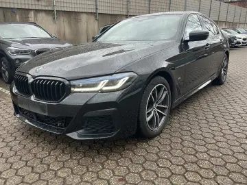 BMW 530 d xDrive M-SPORT PRO Laser HuD ACC  Memory