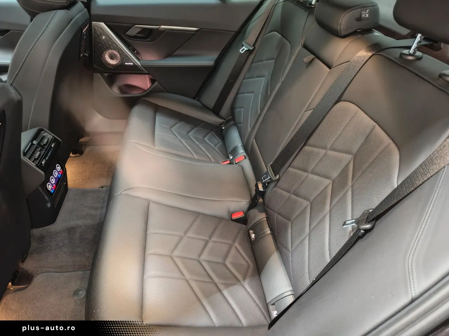 BMW i5 40 eDrive Innovations-Paket Panorama B&W