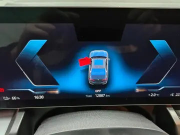 BMW i5 40 eDrive Innovations-Paket Panorama B&W