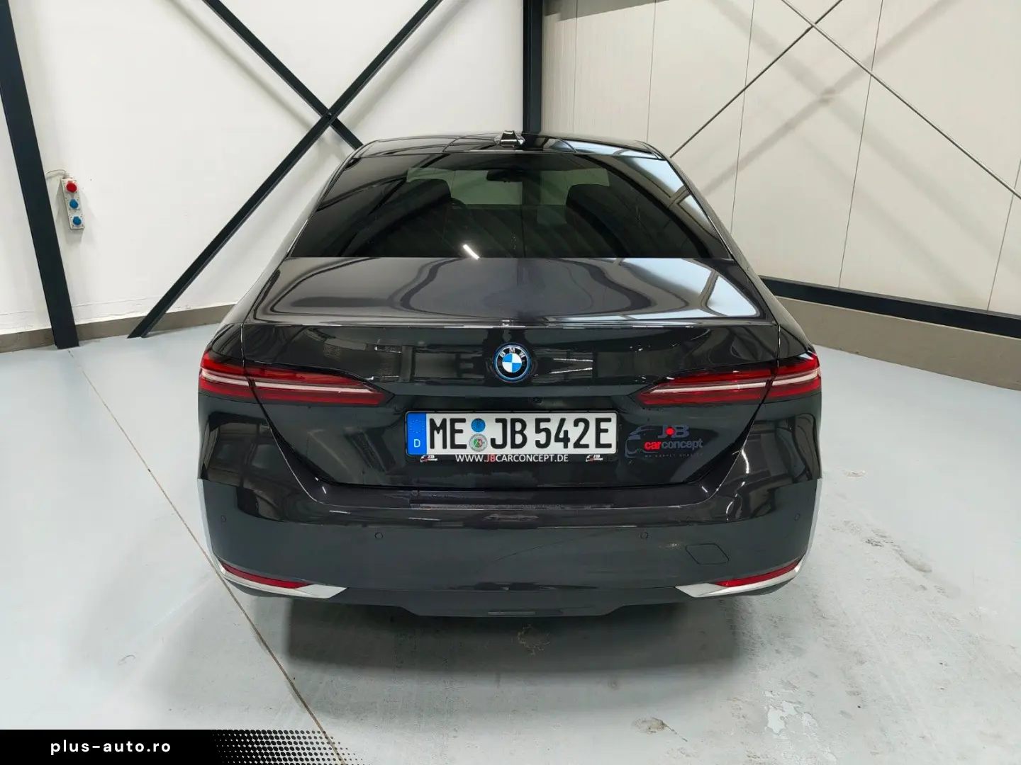 BMW i5 40 eDrive Innovations-Paket Panorama B&W