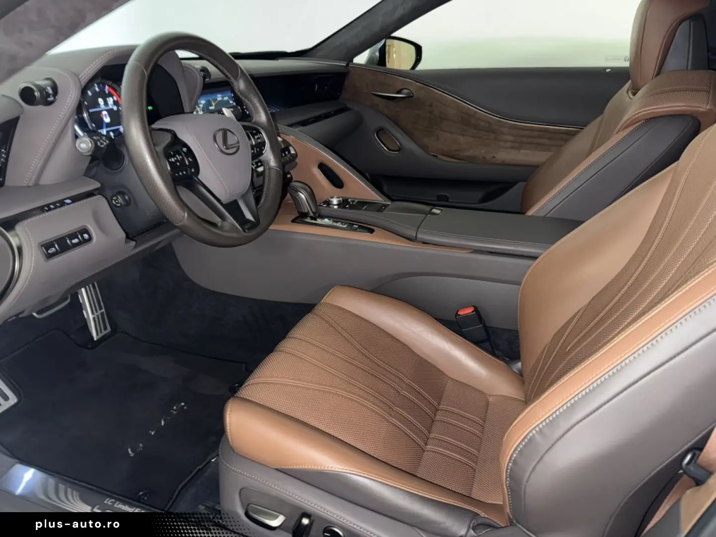 LEXUS LC 500 Club Edition Pano HUD Leder ACC MarkLev.