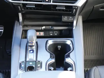 LEXUS RX 500h F SPORT  Techpaket  Relaxfähig