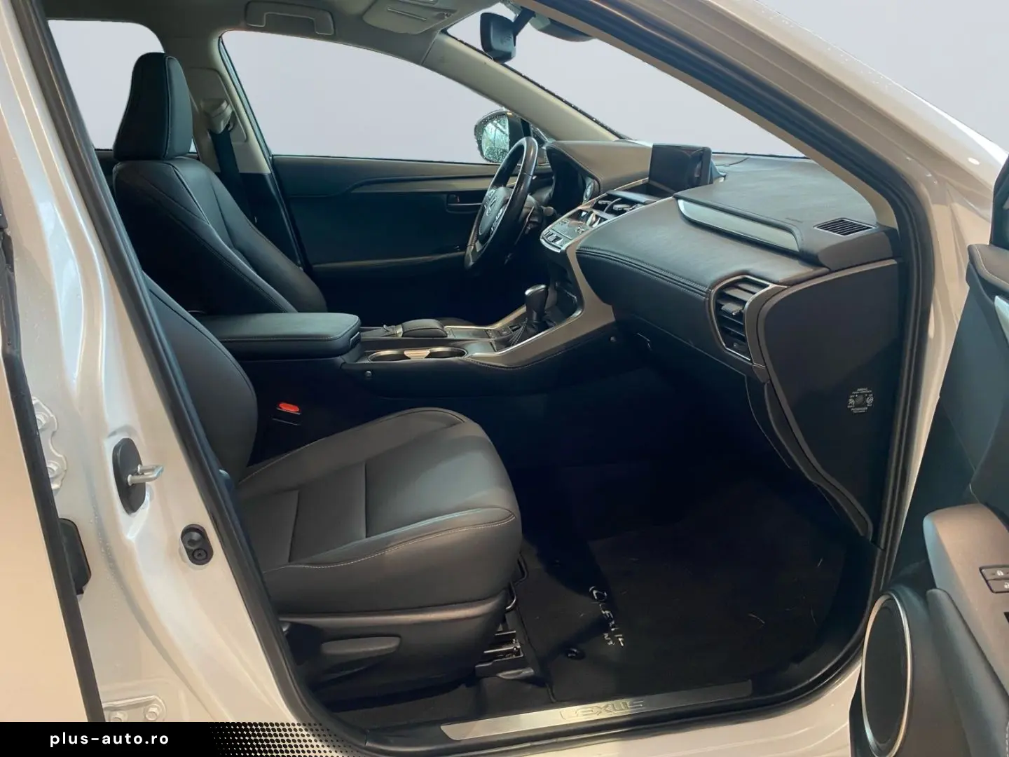 LEXUS NX 300h Style Edition  Bi-LED CAM SHZ CarPlay PD