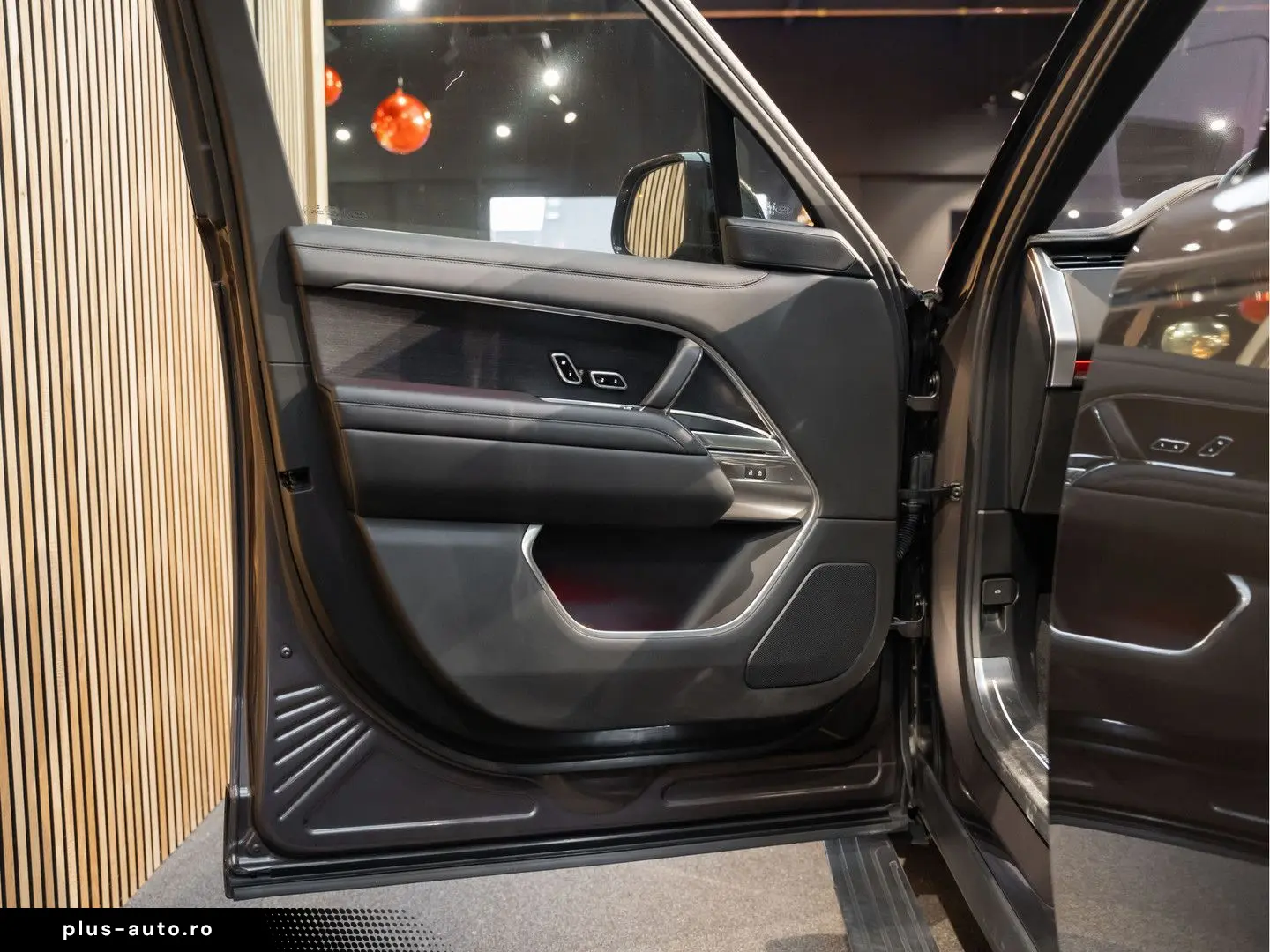 LAND ROVER Range Rover D350 LWB Autobiography Massage 3.0 D