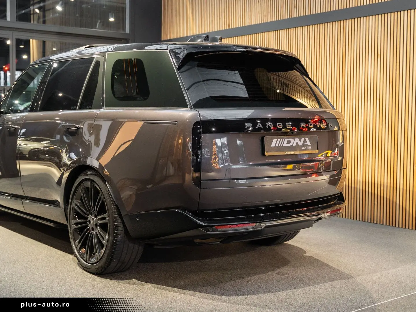 LAND ROVER Range Rover D350 LWB Autobiography Massage 3.0 D