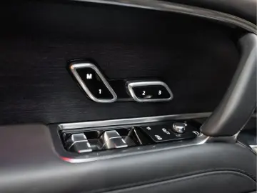 LAND ROVER Range Rover D350 LWB Autobiography Massage 3.0 D