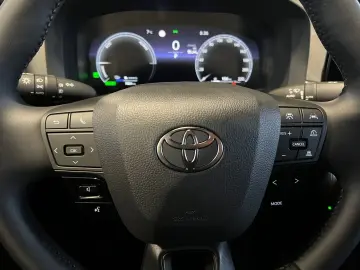 TOYOTA C-HR 2.0 Plug-in-Hybrid Teamplayer  Technik-Pake