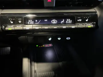 TOYOTA C-HR 2.0 Plug-in-Hybrid Teamplayer  Technik-Pake