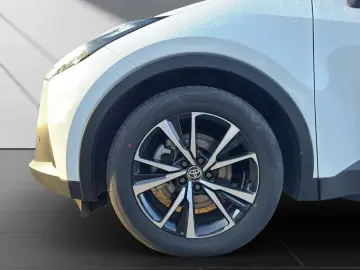 TOYOTA C-HR Plug-In Hybrid FWD Team D Technik Paket