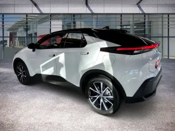 TOYOTA C-HR 2.0 Plug-in Hybrid ACC AUT LED Navi Virtual