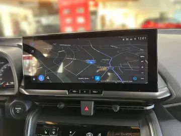 TOYOTA C-HR 2.0 Plug-in Hybrid ACC AUT LED Navi Virtual