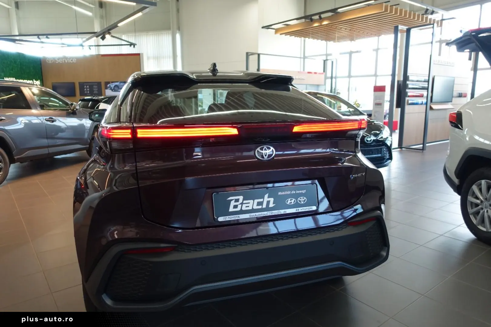 TOYOTA C-HR - 2.0 l Plugin 4x2 Team Deutschlan