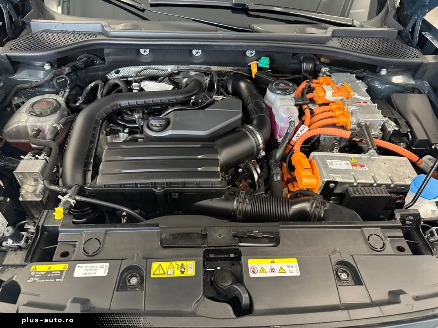 CUPRA Formentor 1.5 TSI e-Hybrid  SENNHEISER PANO NAVI