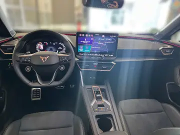 CUPRA Formentor 1.5 TSI e-Hybrid  SENNHEISER PANO NAVI