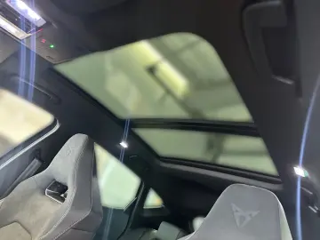 CUPRA Formentor 1.5 TSI e-Hybrid  SENNHEISER PANO NAVI