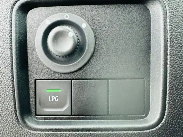 DACIA DUSTER 2022 1.0i   GPL E6 Garantie 12  Luni Rate Avans