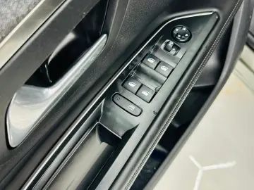 PEUGEOT 5008 2019 1.2i E6 Garantie 12 Luni Rate Avans 0 Doar