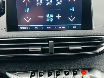 PEUGEOT 5008 2019 1.2i E6 Garantie 12 Luni Rate Avans 0 Doar