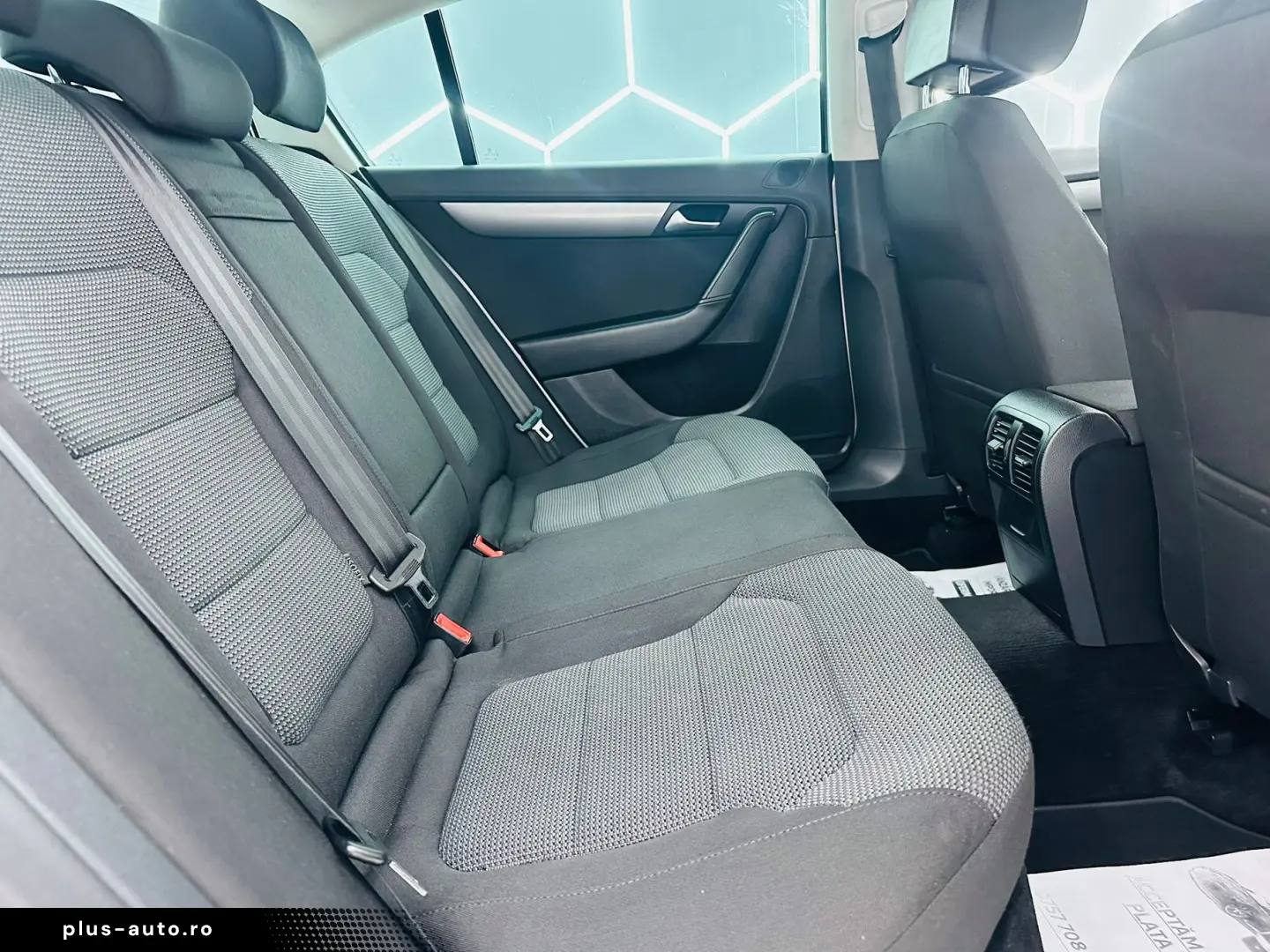 VOLKSWAGEN PASSAT 2012 1.6D E5 Garantie 12 Luni Rate Avans 0