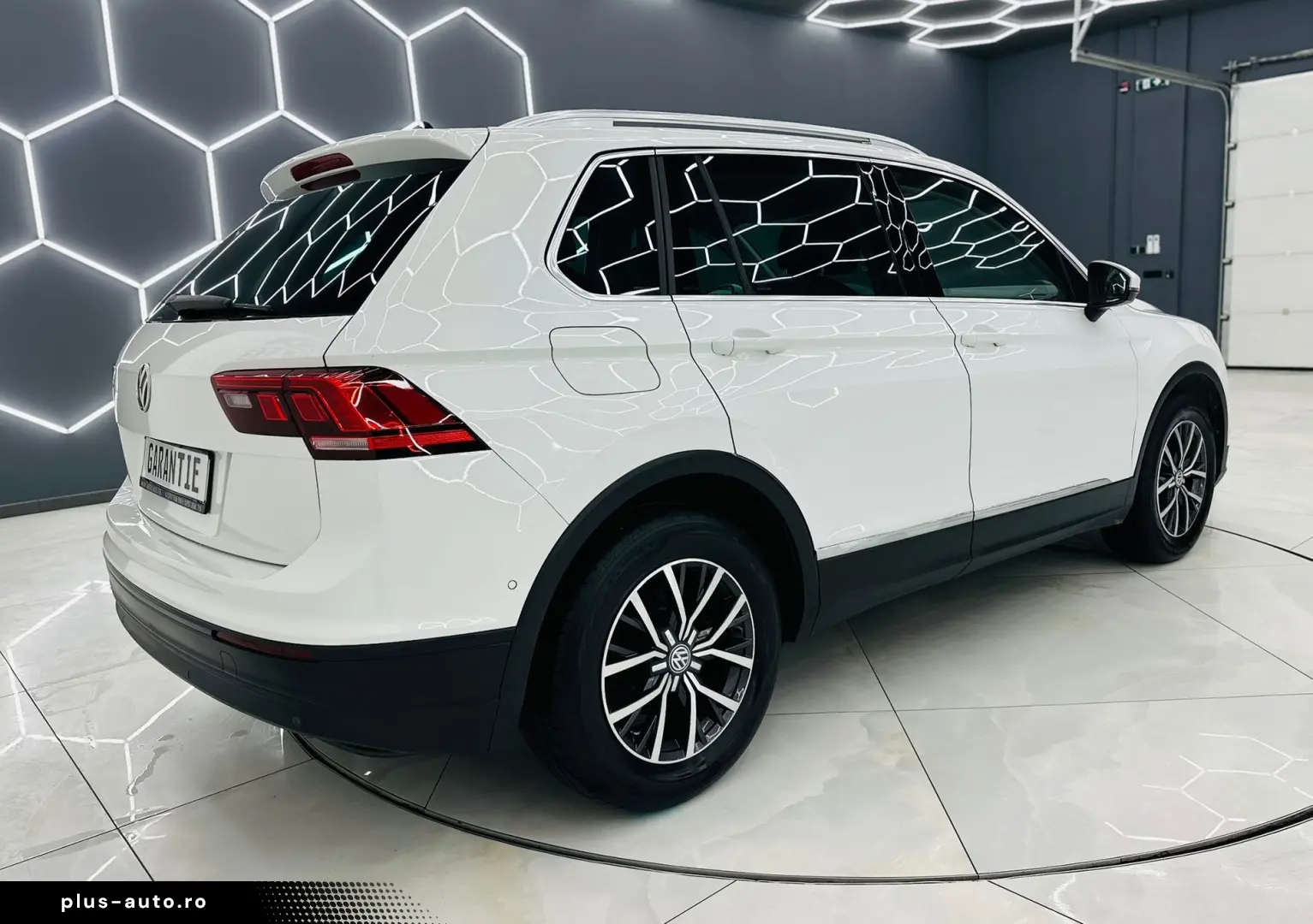 VOLKSWAGEN TIGUAN 2017 2.0D E6 Garantie 12 Luni Rate Avans 0