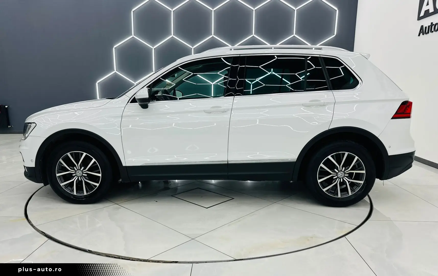 VOLKSWAGEN TIGUAN 2017 2.0D E6 Garantie 12 Luni Rate Avans 0