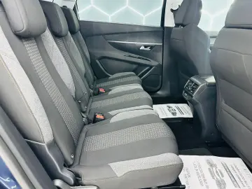 PEUGEOT 5008 2017 1.2i E6 7 Locuri Garantie 12 Luni Rate Ava