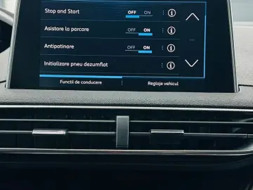 PEUGEOT 5008 2017 1.2i E6 7 Locuri Garantie 12 Luni Rate Ava