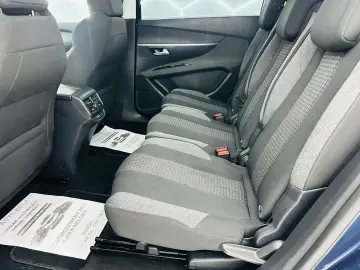 PEUGEOT 5008 2017 1.2i E6 7 Locuri Garantie 12 Luni Rate Ava