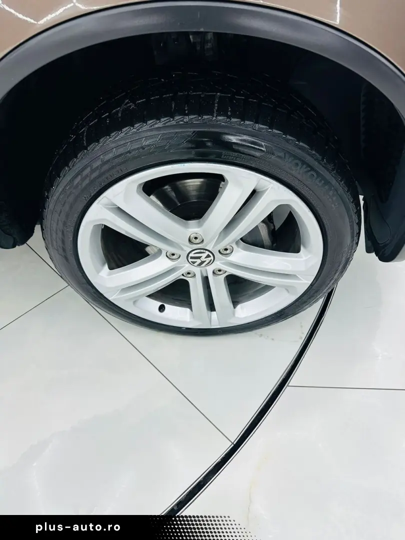 VOLKSWAGEN TOUAREG 2012 3.0D E5 4x4 Garantie 12 Luni Rate Av