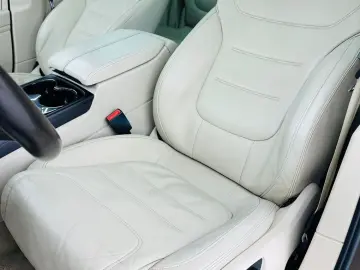 VOLKSWAGEN TOUAREG 2012 3.0D E5 4x4 Garantie 12 Luni Rate Av