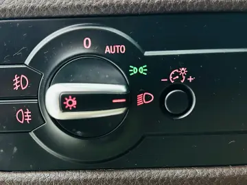 VOLKSWAGEN TOUAREG 2012 3.0D E5 4x4 Garantie 12 Luni Rate Av