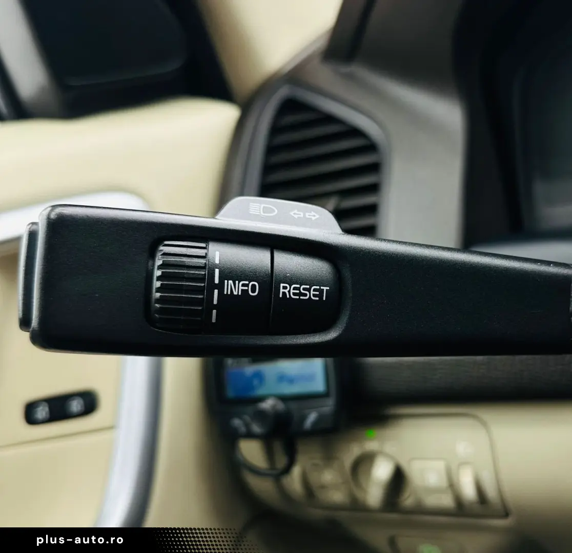 VOLVO Xc-60 2009 2.4D 4X4 Garantie 12 Luni Rate Avans 0 doar