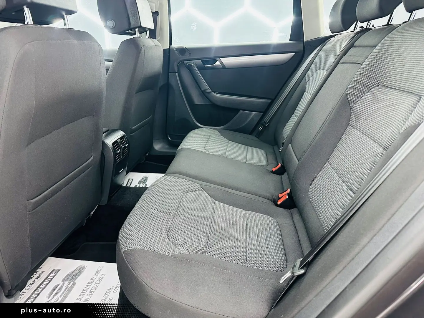 VOLKSWAGEN PASSAT 2011 1.6D E5 Garantie 12 Luni Rate Avans 0