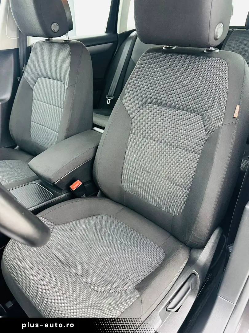 VOLKSWAGEN PASSAT 2011 1.6D E5 Garantie 12 Luni Rate Avans 0