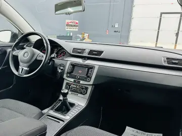 VOLKSWAGEN PASSAT 2011 1.6D E5 Garantie 12 Luni Rate Avans 0