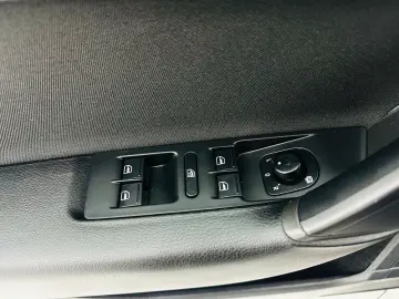 VOLKSWAGEN PASSAT 2011 1.6D E5 Garantie 12 Luni Rate Avans 0