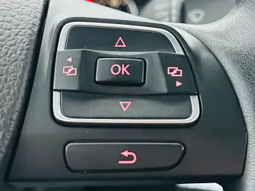 VOLKSWAGEN PASSAT 2011 1.6D E5 Garantie 12 Luni Rate Avans 0