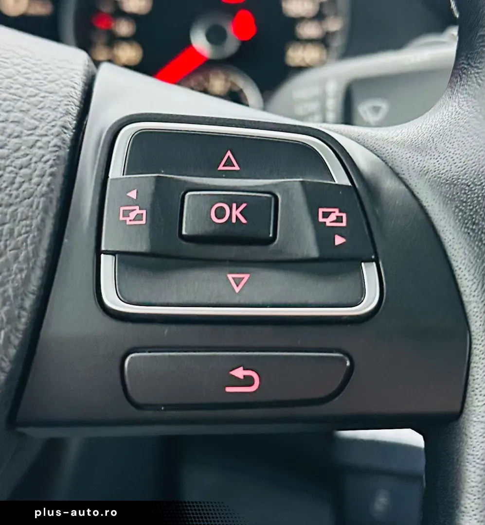 VOLKSWAGEN PASSAT 2011 1.6D E5 Garantie 12 Luni Rate Avans 0