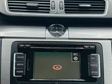 VOLKSWAGEN PASSAT 2011 1.6D E5 Garantie 12 Luni Rate Avans 0