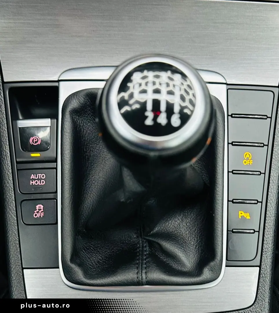 VOLKSWAGEN PASSAT 2011 1.6D E5 Garantie 12 Luni Rate Avans 0