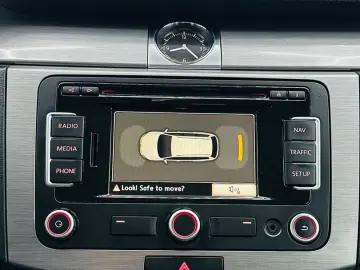 VOLKSWAGEN PASSAT 2011 1.6D E5 Garantie 12 Luni Rate Avans 0