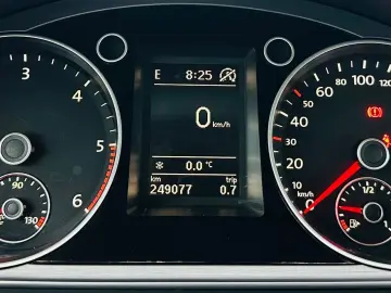 VOLKSWAGEN PASSAT 2011 1.6D E5 Garantie 12 Luni Rate Avans 0