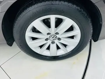 VOLKSWAGEN PASSAT 2011 1.6D E5 Garantie 12 Luni Rate Avans 0