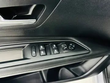 PEUGEOT 3008 2019 1.2i E6 Garantie 12 Luni Rate Avans 0 Doar